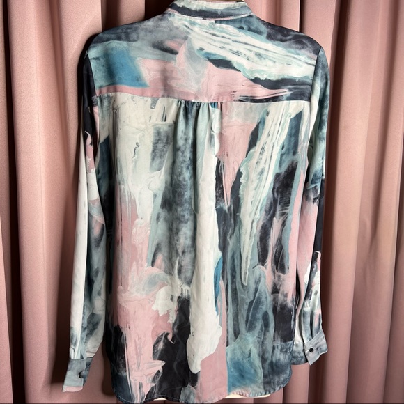 Abstract print blouse - Picture 3 of 4
